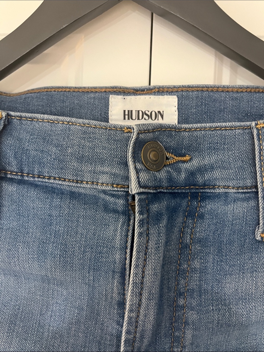Hudson Jeans - Picture 14 of 16